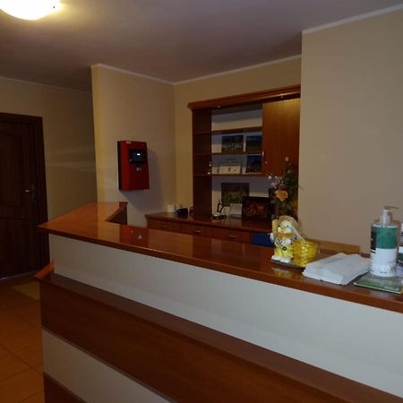 Gosciniec Ustrzycki Otel Ustrzyki Dolne Dış mekan fotoğraf