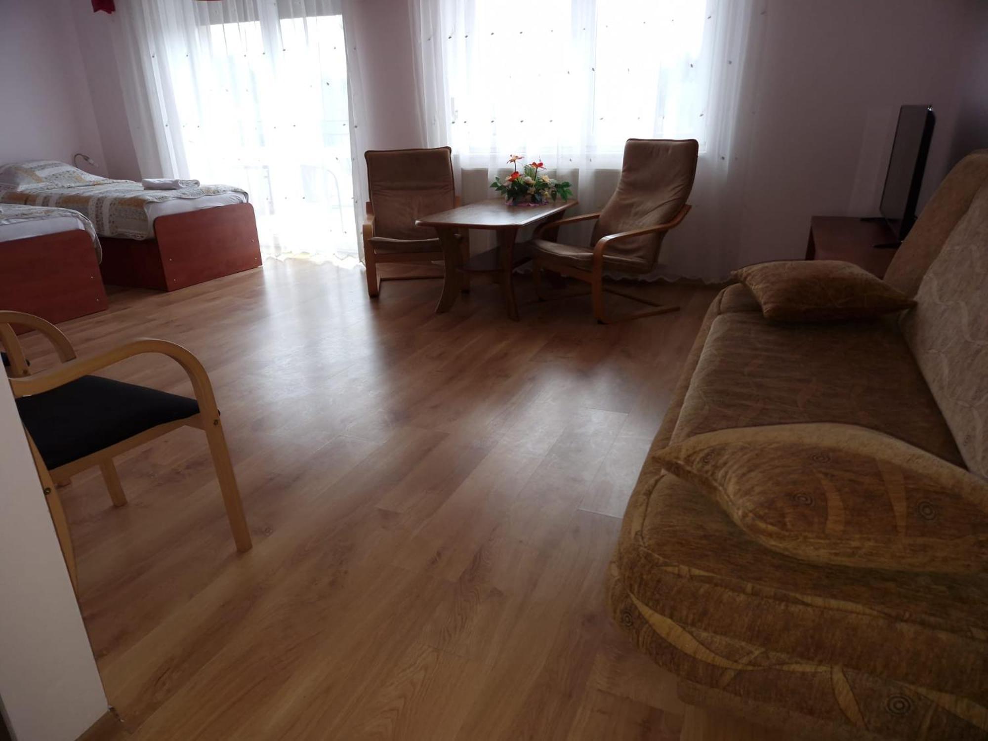 Gosciniec Ustrzycki Otel Ustrzyki Dolne Dış mekan fotoğraf