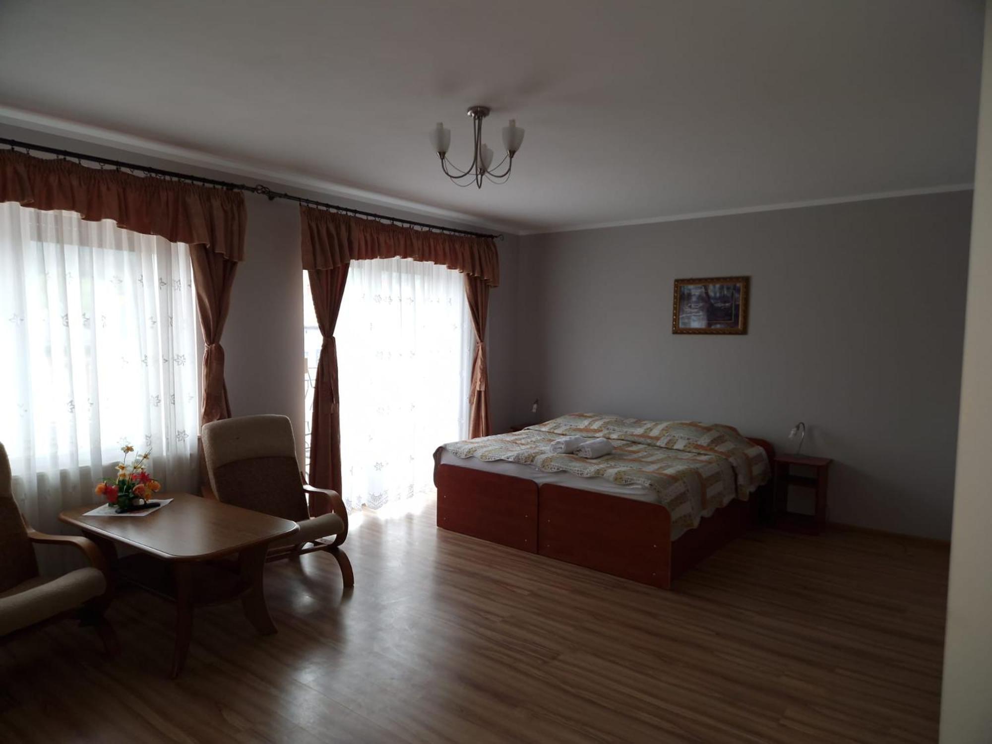 Gosciniec Ustrzycki Otel Ustrzyki Dolne Dış mekan fotoğraf